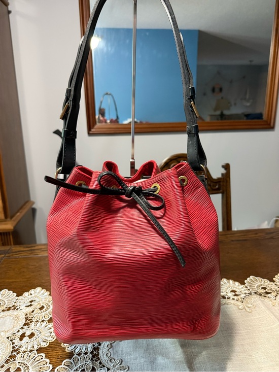 Louis Vuitton Handbags - Louis Vuitton Noe PM Red and Black Epi Drawstring Bucket Bag